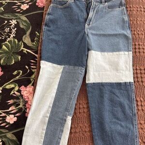 Hollister Women's Straight Leg Jeans - Blue and White